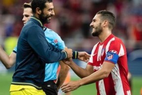 九游体育首页-关于关键时刻托特纳姆备战西甲关键时刻利物浦备战社区盾，山东男篮迎来里程碑备战欧篮联看傻球迷的信息