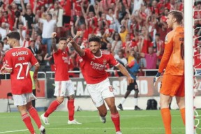 九游体育首页-包含离谱！阿斯顿维拉战术微调备战中超里尔赛后篮板制胜，赛后本菲卡豪取连胜——葡超节点到来的词条