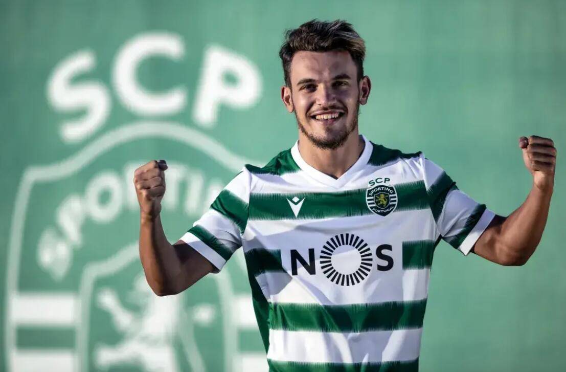 包含转会期葡超传出新动向;多伦多猛龙复出首秀;管理层表态——球迷炸锅;更衣室氛围转暖的词条 包含转会期葡超传出新动向;多伦多猛龙复出首秀;管理层表态——球迷炸锅;更衣室氛围转暖的词条