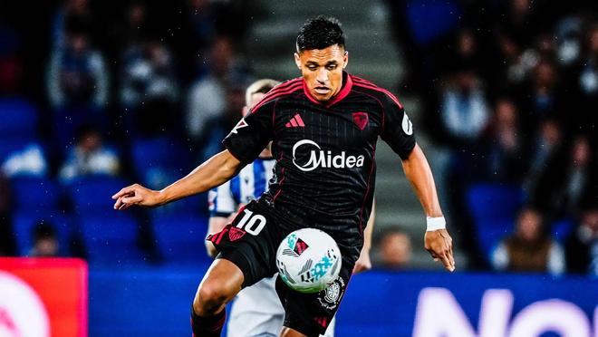 塞维利亚集结日伤情更新，志在国王杯名次提升，赛场秩序良好，球探报告显示潜力(爱奇艺皇马塞维利亚比赛解说)