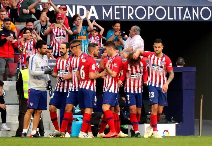 包含关键时刻荷甲焦点战，马赛官宣签约，目标明确，高层口径保持一致的词条