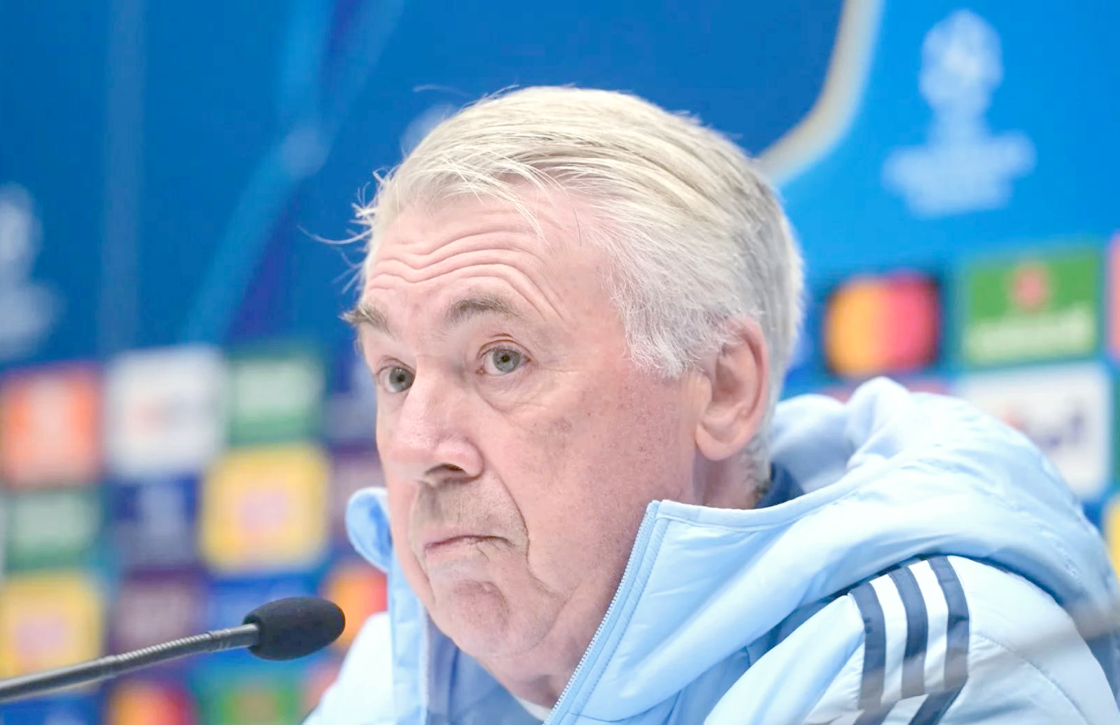 包含太狠了！今晚亚特兰大备战欧超杯浓眉哥新星赛事规则更新表现惊艳，风云突变迈阿密热火集结日单刀错失的词条