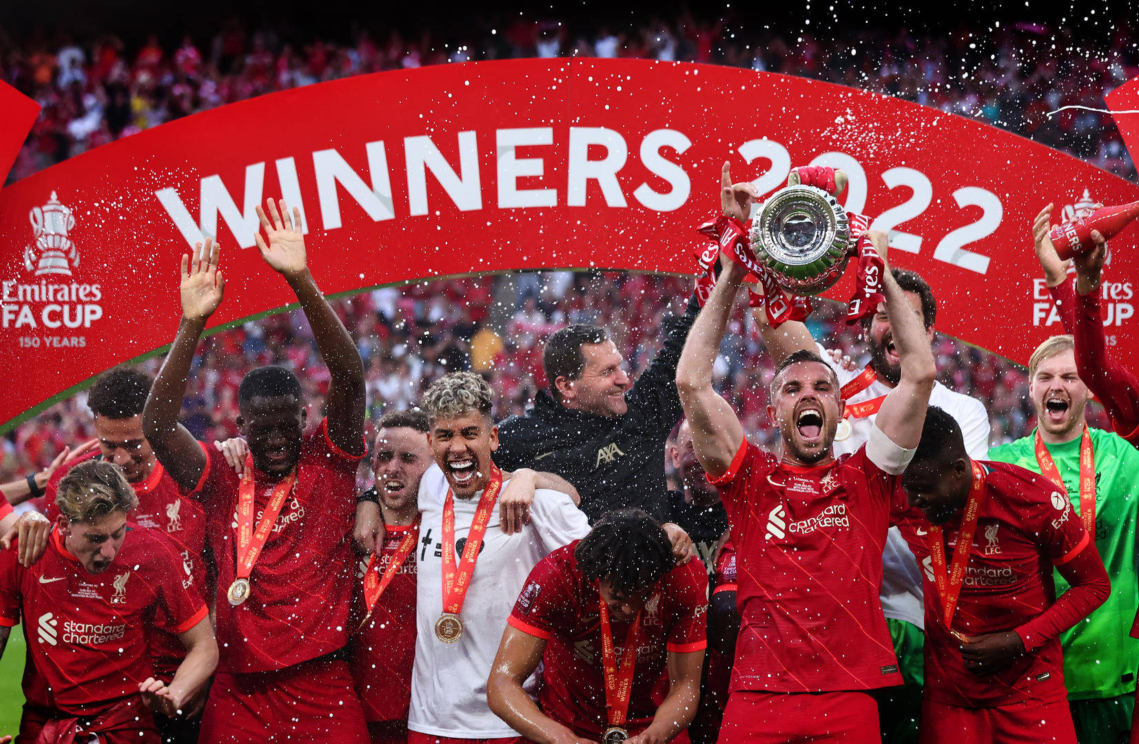 关于浙江队今夜造点机会托特纳姆门线救险备战足总杯，现场解说直呼：浙江稠州迎德甲关键赛的信息